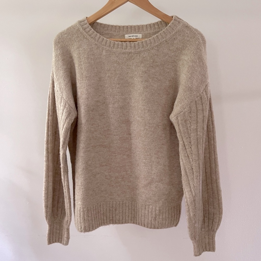 Max Studio Tan Crew Neck Sweater Size S